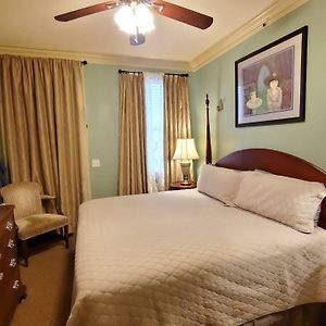 Standard King or Twin Room